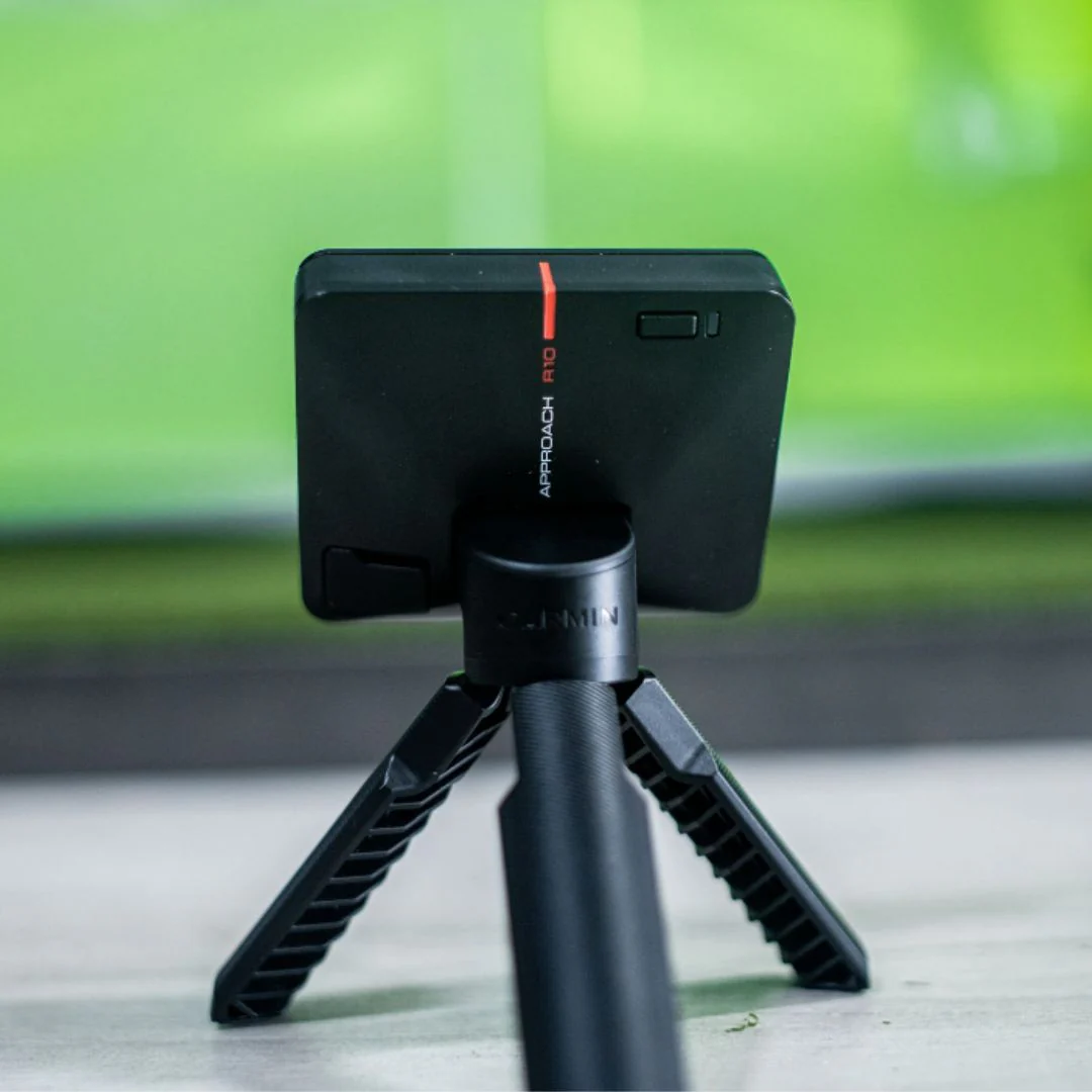 Garmin Approach R10 SIG8 Golf Simulator Package - Image 6