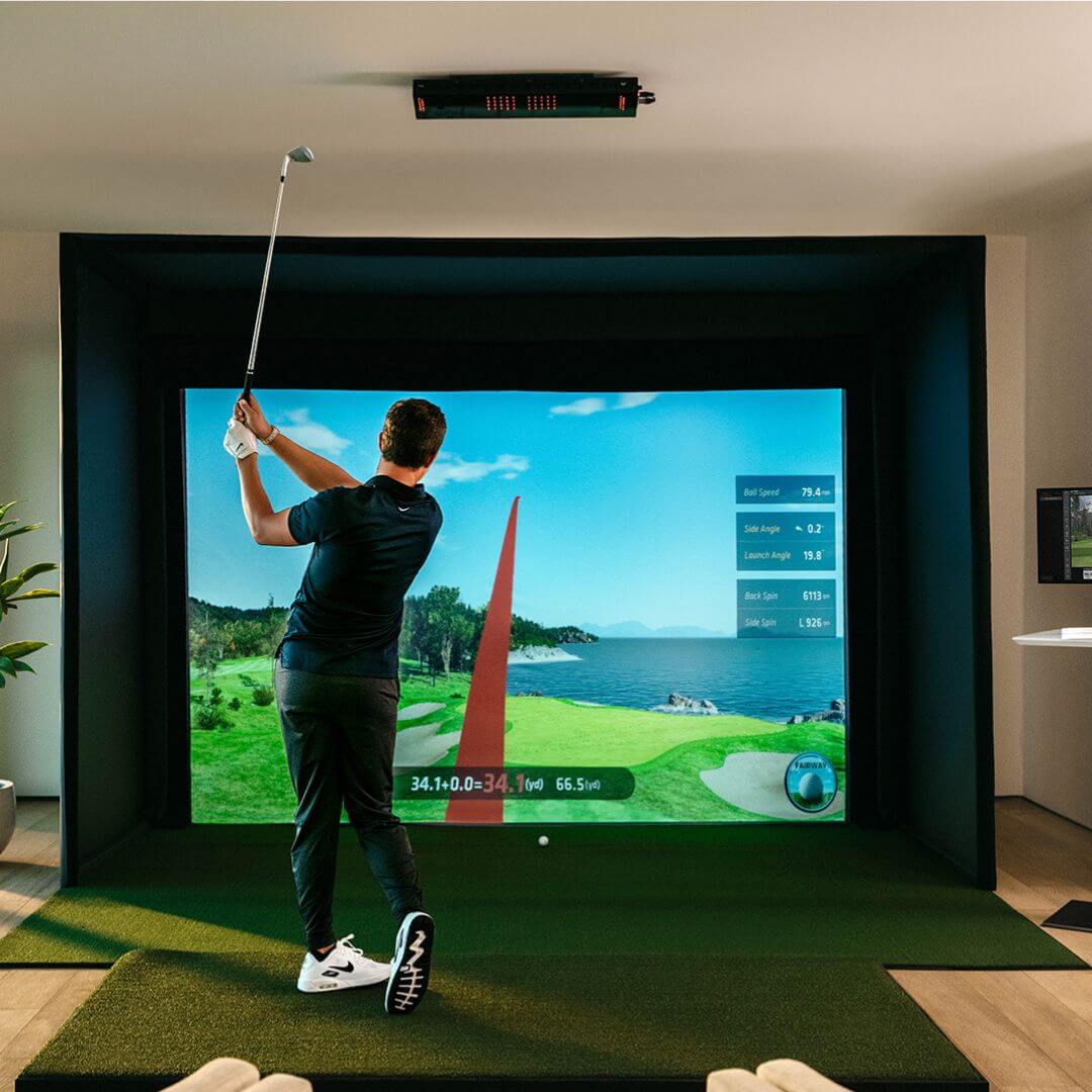 Uneekor EYE XO SIG12 Golf Simulator Package - Image 6