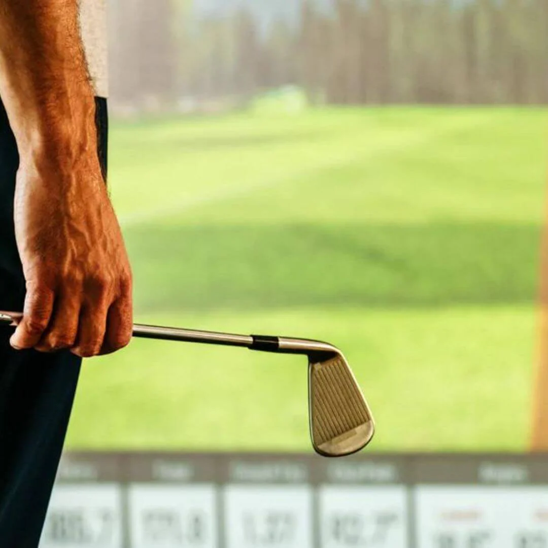 Uneekor EYE XO SIG8 Golf Simulator Package - Image 5